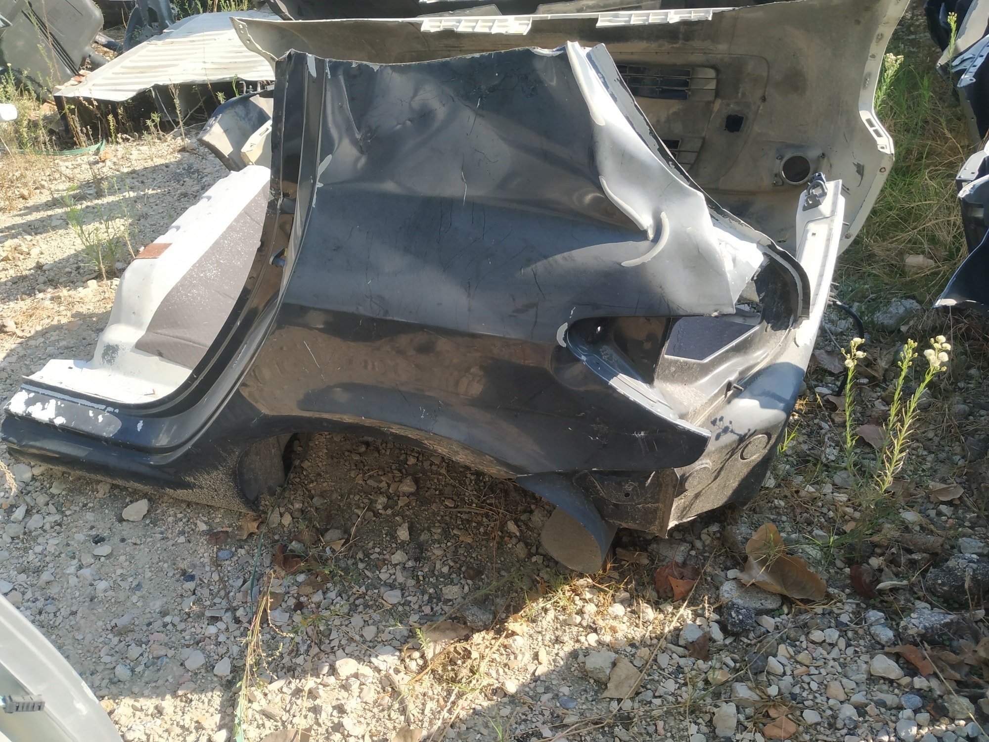 Peugeot 307 sol arka çamurluk